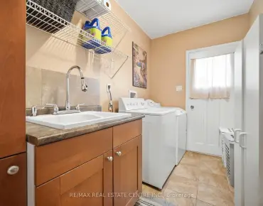 
GREENOAKS  Lorne Park, Mississauga 4 beds 4 baths 2 garage $2.249M