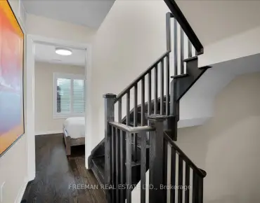 327 Bessborough Dr <a href='https://luckyalan.com/community_CN.php?community=Toronto:Leaside'>Leaside, Toronto</a> 4 beds 3 baths 1 garage $1.999M