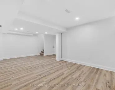 4326 Waterford Cres Hurontario, Mississauga 4 beds 4 baths 2 garage $1.19M

