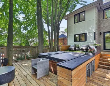 
10 Blakemanor Blvd Woburn, Toronto 3 beds 4 baths  garage $899.999K