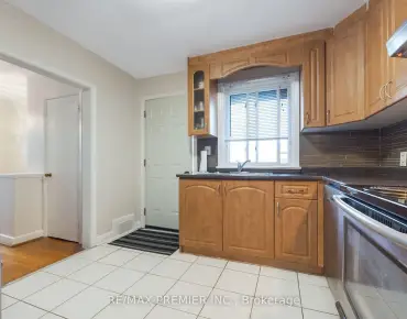 
62 Secroft Cres Black Creek, Toronto 4 beds 3 baths 2 garage $1.185M