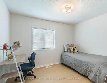 
Flagship  Applewood, Mississauga 3 beds 2 baths 1 garage $850K