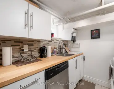 60 Doonaree Dr <a href='https://luckyalan.com/community_CN.php?community=Toronto:Parkwoods-Donalda'>Parkwoods-Donalda, Toronto</a> 3 beds 3 baths 2 garage $1.58M