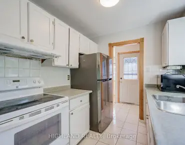 
941 Stainton Dr Erindale, Mississauga 3 beds 2 baths 1 garage $935K