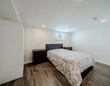 
45 Clareville Cres <a href='https://luckyalan.com/community.php?community=Toronto:Don Valley Village'>Don Valley Village, Toronto</a> 2 beds 2 baths 1 garage $1.585M