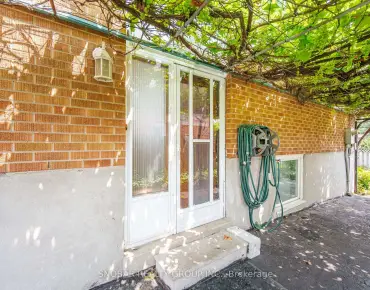 667 Green Meadow Cres Mississauga Valleys, Mississauga 3 beds 1 baths 1 garage $799K