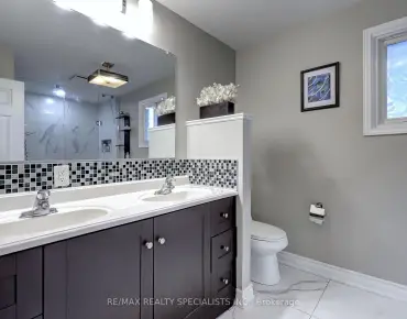 2679 Frankston Rd Erin Mills, Mississauga 4 beds 3 baths 1 garage $799K