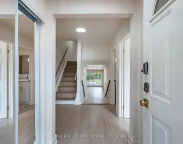 
1451 Ravensmoor Cres East Credit, Mississauga 3 beds 3 baths 2 garage $1.498M