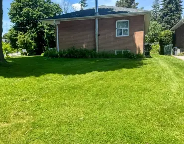 
13 Bright St Moss Park, Toronto 3 beds 1 baths  garage $799K