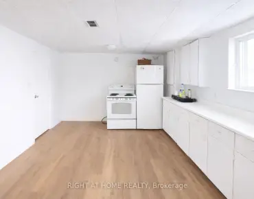 
13 Bright St Moss Park, Toronto 3 beds 1 baths  garage $799K