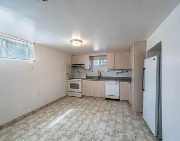 
22 Banstock Dr <a href='https://luckyalan.com/community.php?community=Toronto:Bayview Woods-Steeles'>Bayview Woods-Steeles, Toronto</a> 4 beds 4 baths 2 garage $1.99M