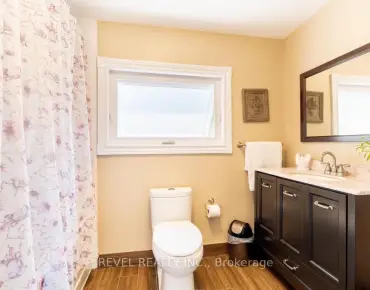 
255 Franklin Ave Dovercourt-Wallace Emerson-Junction, Toronto 2 beds 3 baths 2 garage $899K
