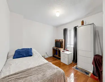 
14 Elphick Ln Weston - 3 beds 3 baths 1 parking space(s) listed at $749000
