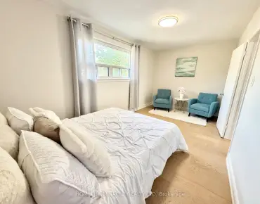 2464 Brookhurst Rd Clarkson, Mississauga 3 beds 2 baths garage $879K
