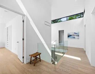 
18 Herne Hill Edenbridge-Humber Valley, Toronto 4 beds 7 baths 2 garage $5.9M
