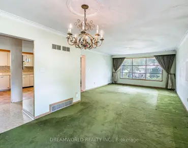 36A Doverwood Crt <a href='https://luckyalan.com/community_CN.php?community=Toronto:Newtonbrook East'>Newtonbrook East, Toronto</a> 4 beds 5 baths 2 garage $2.489M