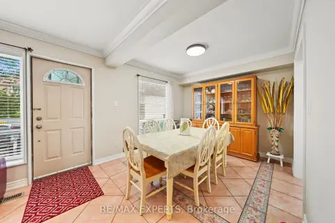 Toronto Humbermede community 37 St Lucie Dr For Sale