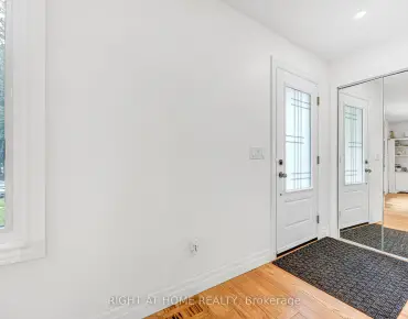 17 Greenyards Dr <a href='https://luckyalan.com/community_CN.php?community=Toronto:Newtonbrook East'>Newtonbrook East, Toronto</a> 3 beds 2 baths 1 garage $1.199M