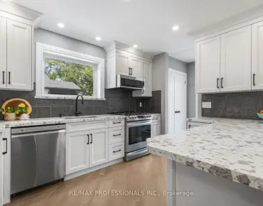 
399 Fairlawn Ave <a href='https://luckyalan.com/community.php?community=Toronto:Bedford Park-Nortown'>Bedford Park-Nortown, Toronto</a> 4 beds 4 baths 1 garage $2.98M