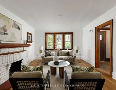 16 Piggott Mews Weston, Toronto 3 beds 2 baths 1 garage $799.999K