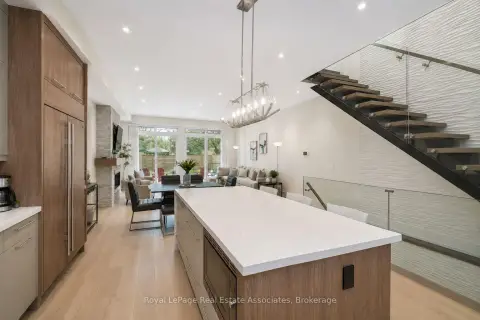 Mississauga Mineola community 63 Troy St For Sale