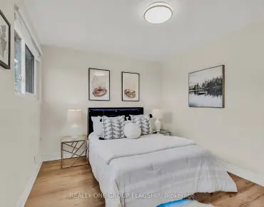 12 Azalea Crt Humbermede, Toronto 3 beds 3 baths  garage $800K
