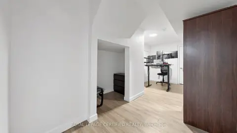 Mississauga Churchill Meadows community 5576 Meadowcrest Ave For Sale