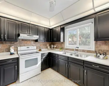 6781 Gracefield Dr Lisgar, Mississauga 4 beds 5 baths 2 garage $1.35M