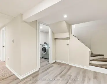 33 Ash Cres Long Branch, Toronto 2 beds 2 baths 1 garage $997K
