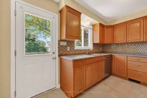 Mississauga Applewood community 3310 Havenwood Dr For Sale