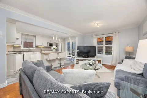 Mississauga Fairview community 482 Malaga Rd For Sale