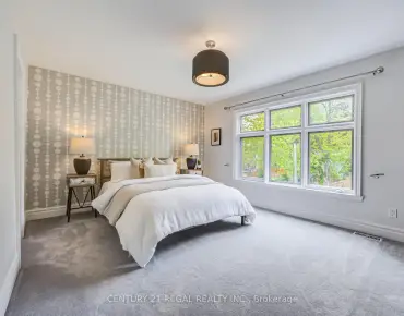 
38 Mattice Rd Islington-City Centre West - 4 beds 6 baths 1 parking space(s) listed at $2749900