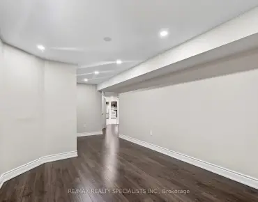 3463 Crimson King Circ Lisgar, Mississauga 4 beds 4 baths 2 garage $1.6M