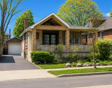 221 Church St Weston - 3 睡房 4 卫生间 1 车位叫价989000加元