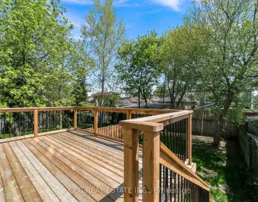 21 Sixteenth St New Toronto - 3 beds 5 baths 1 parking space(s) listed at $1828888