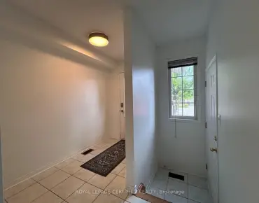 
8 James St Streetsville - 3 beds 3 baths 1 parking space(s) listed at $799900
