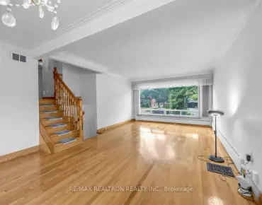 
74 Lunness Rd Alderwood - 3 beds 2 baths 2 parking space(s) listed at $1298900