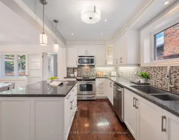 
10 Elora Rd High Park North - 3 beds 4 baths 1 parking space(s) listed at $1899000