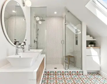 73 Laws St Junction Area - 5 beds 3 baths parking space(s) listed at $1699000