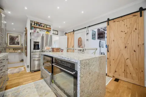 Mississauga Mineola community 174 Angelene St For Sale