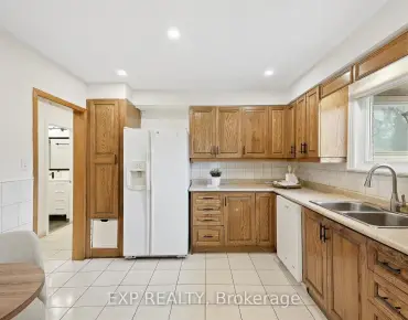 21 Wallasey Ave Humberlea-Pelmo Park W5 - 3 睡房 3 卫生间 1 车位叫价1089000加元