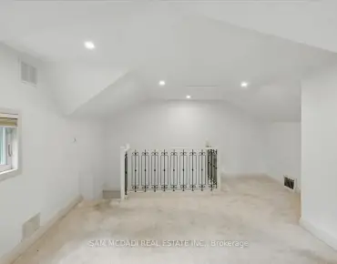 62 Maple Ave S Port Credit - 3 beds 3 baths parking space(s) listed at $1599000