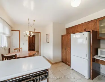 35 Norfield Cres Elms-Old Rexdale - 3 睡房 2 卫生间 1 车位叫价899000加元
