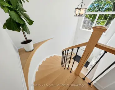 
500 Silverthorne Cres Hurontario - 3 beds 3 baths 2 parking space(s) listed at $949000