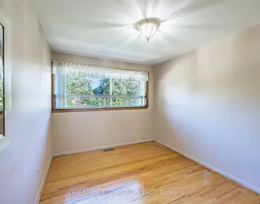 58 Candlewood Cres York University Heights - 3 睡房 2 卫生间 2 车位叫价989900加元