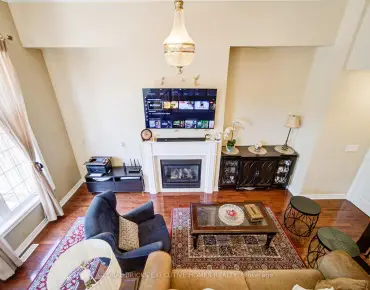 
3885 Eglinton Ave Churchill Meadows - 3 beds 4 baths 2 parking space(s) listed at $890000