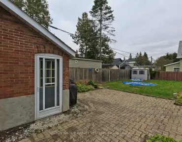 
14 Lake Shore Dr New Toronto - 2 beds 2 baths  parking space(s) listed at $1150000