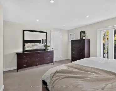 
2467 Grindstone Crt Erin Mills - 3 beds 3 baths 1 parking space(s) listed at $1069000