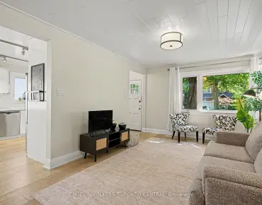 28 Inverleigh Dr Stonegate-Queensway - 3 睡房 2 卫生间 1 车位叫价1399999加元