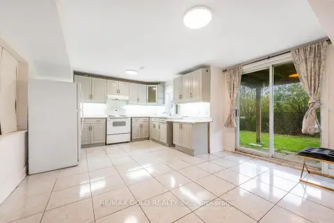 Mississauga East Credit community 1361 Daniel Creek Rd For Sale